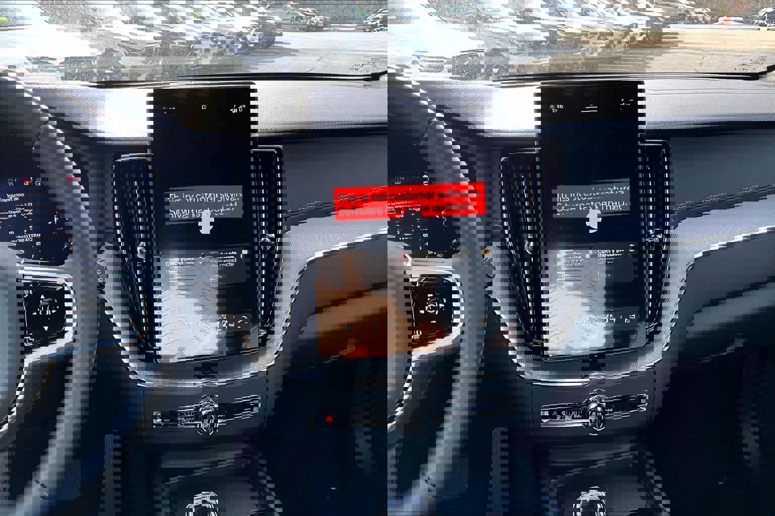 New 2026 Volvo XC60 B5 Ultra w/ Protection Package Premier image 8