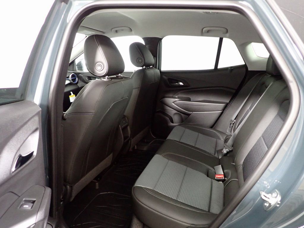 New 2026 Chevrolet Trax LT w/ LT Convenience Package image 24