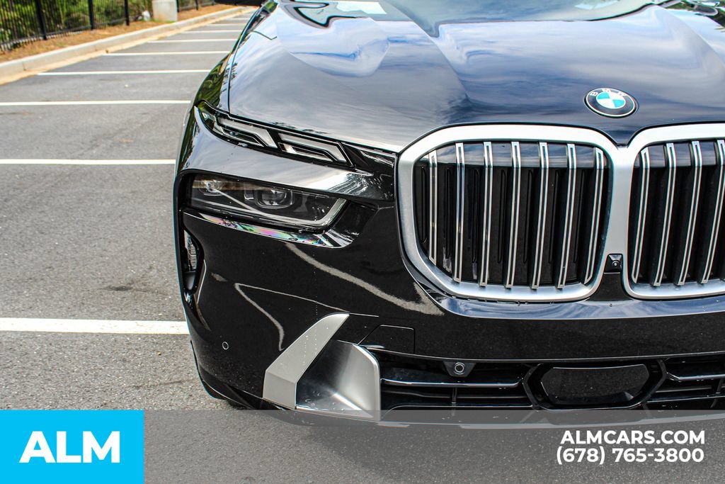 Used 2026 BMW X7 xDrive40i w/ Premium Package AWD/4WD image 11