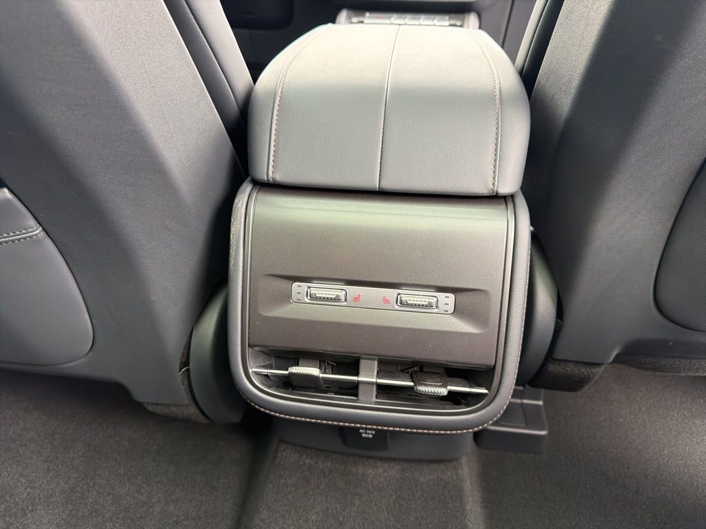 New 2026 Lincoln Nautilus Reserve w/ Jet Appearance Package AWD/4WD image 22