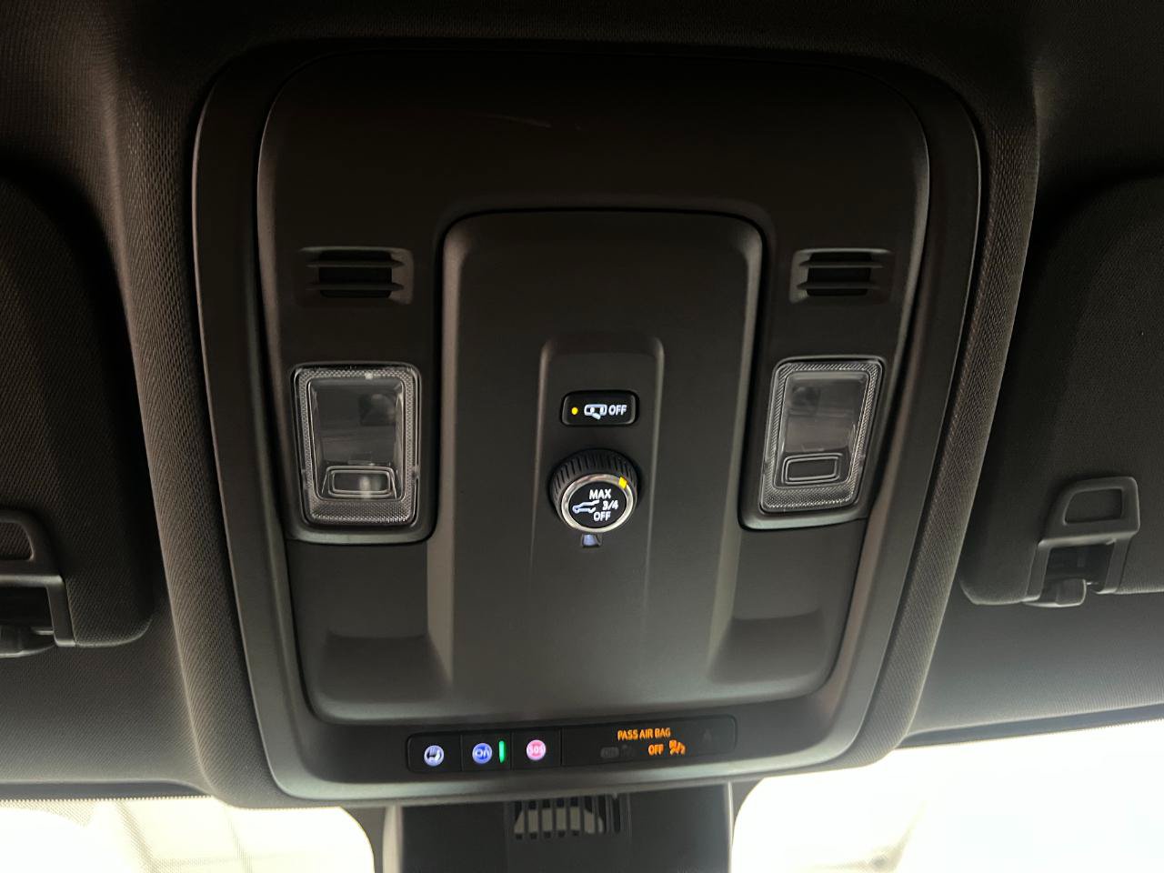 Used 2025 Chevrolet Suburban LT AWD/4WD image 61