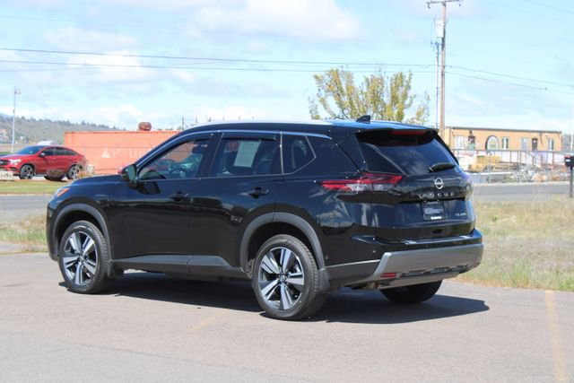 Used 2024 Nissan Rogue SL w/ SL Premium Package AWD/4WD image 4