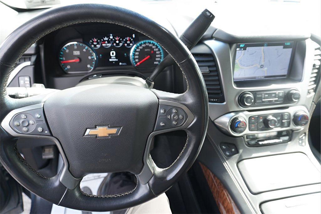 Used 2020 Chevrolet Suburban Premier w/ Premier 6.2L Value Package image 18