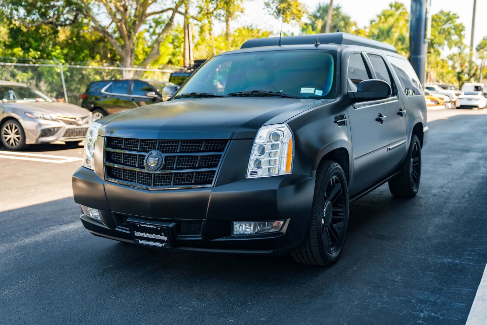Used 2014 Cadillac Escalade ESV Premium AWD/4WD image 4