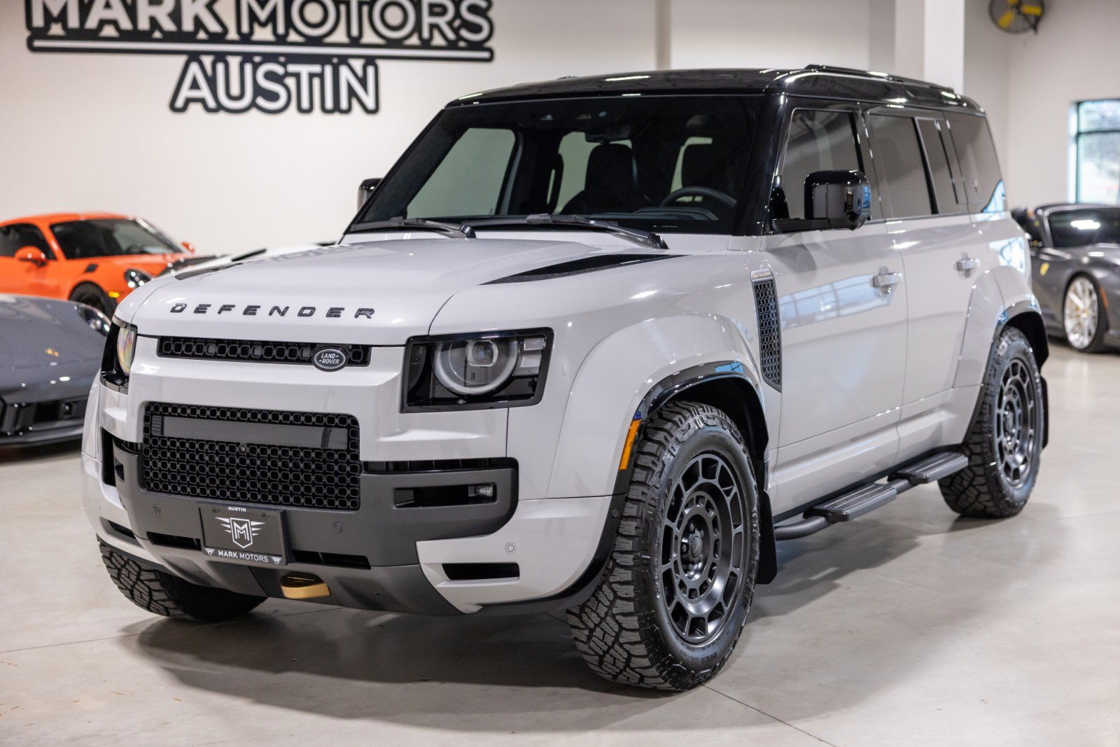 Used 2026 Land Rover Defender 110 OCTA image 12