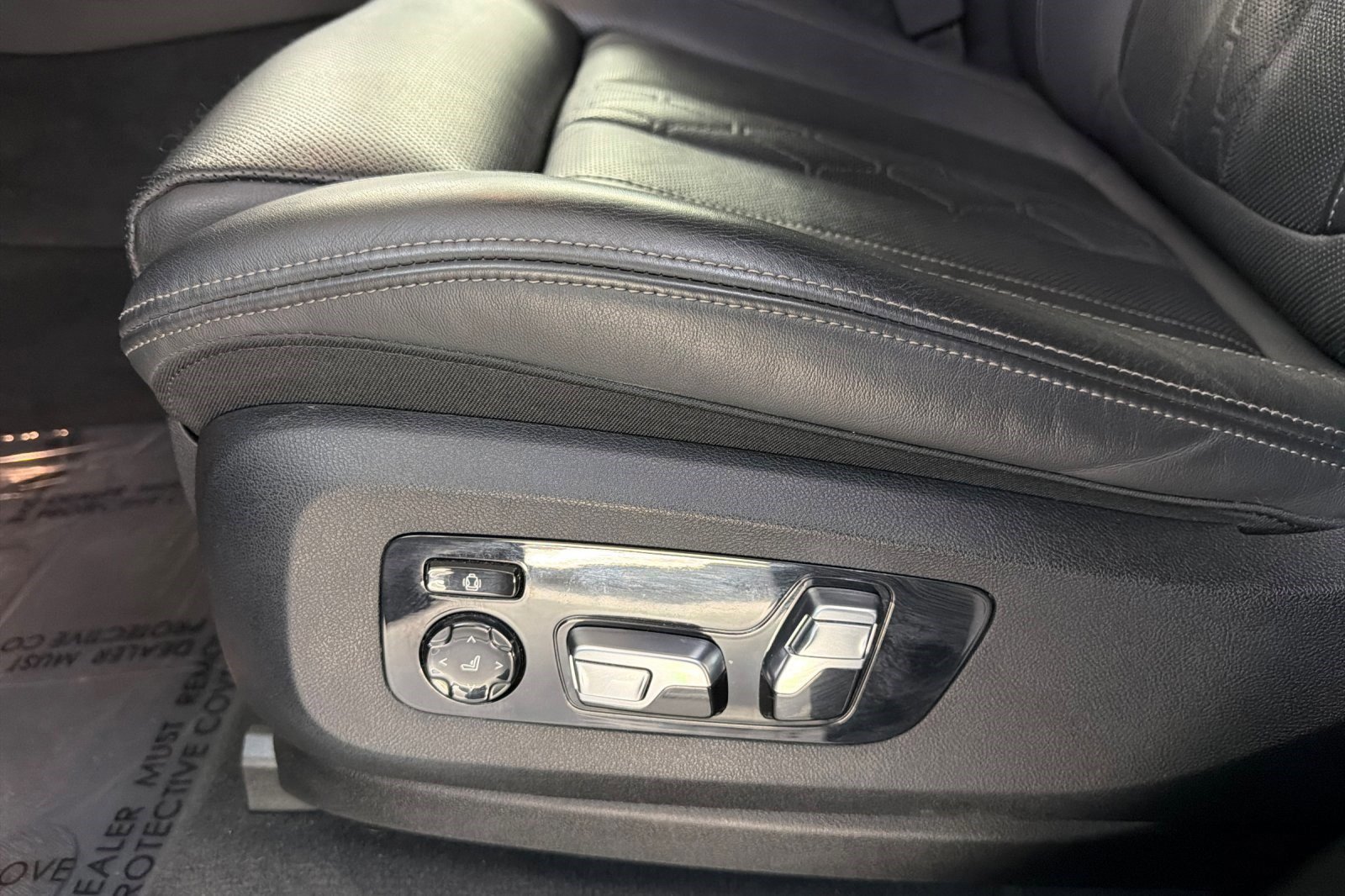 Used 2023 BMW X5 xDrive45e w/ Executive Package AWD/4WD image 15