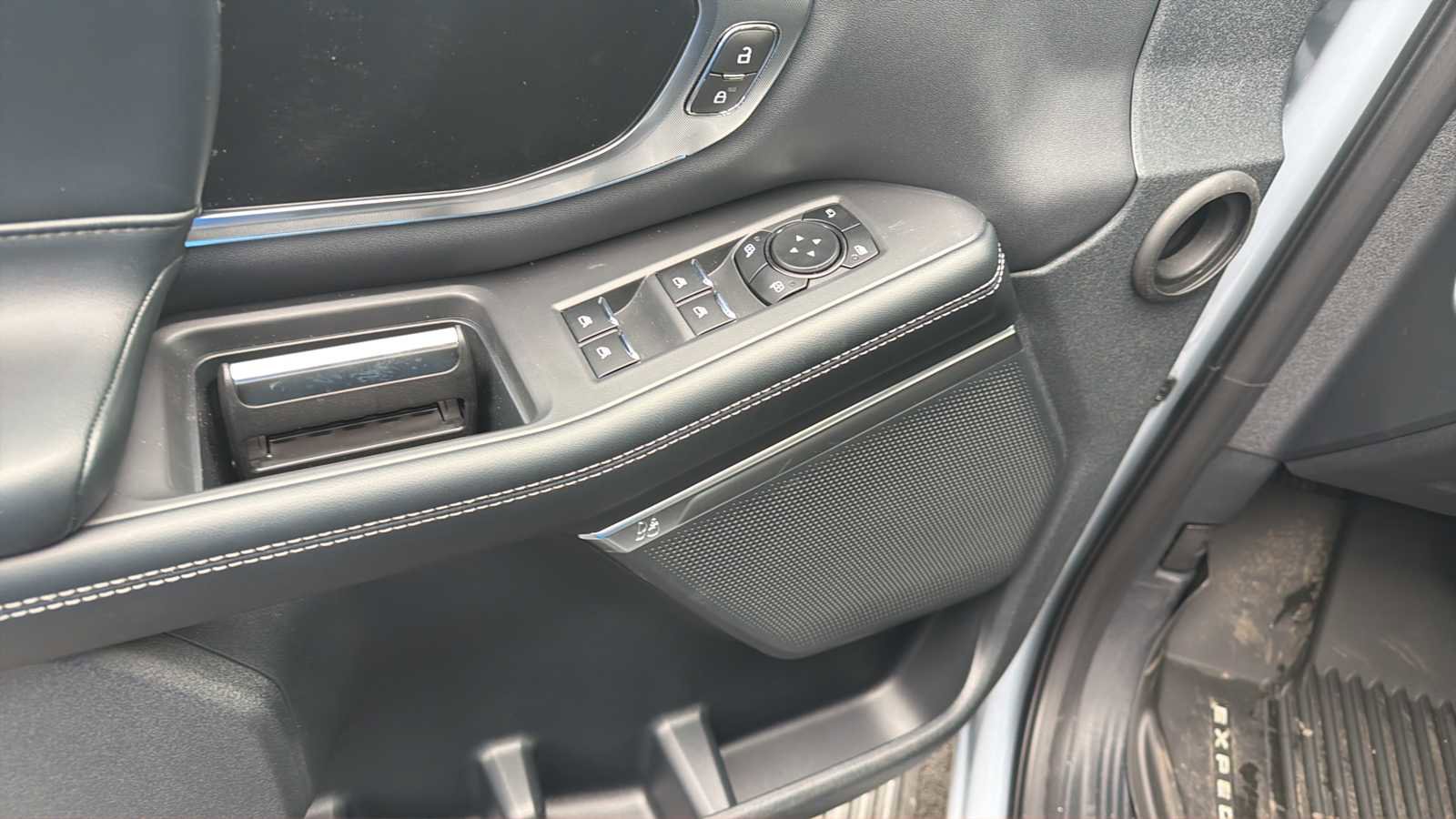 New 2026 Ford Expedition Max Platinum w/ Stealth Performance Package image 15