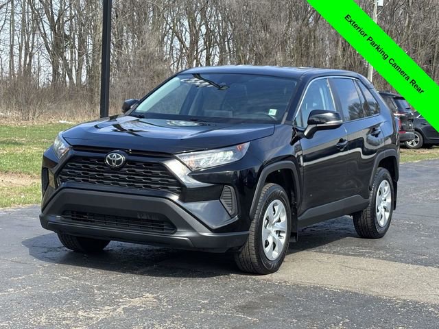 Used 2022 Toyota RAV4 LE image 26