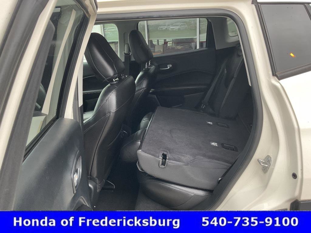 Used 2019 Jeep Compass Latitude w/ Popular Equipment Group AWD/4WD image 24