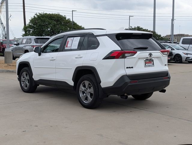 Used 2025 Toyota RAV4 XLE image 8