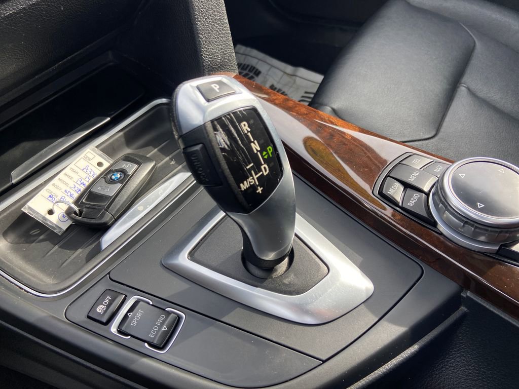 Used 2014 BMW 328i xDrive Sedan image 32