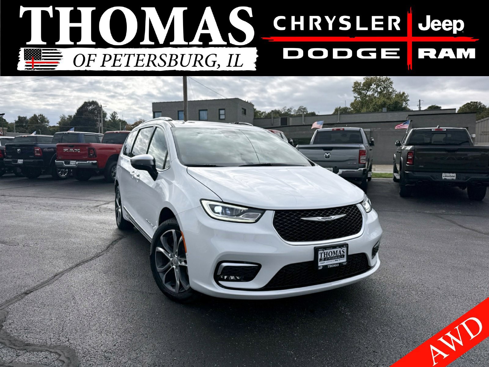 Used 2026 Chrysler Pacifica Pinnacle AWD/4WD image 1