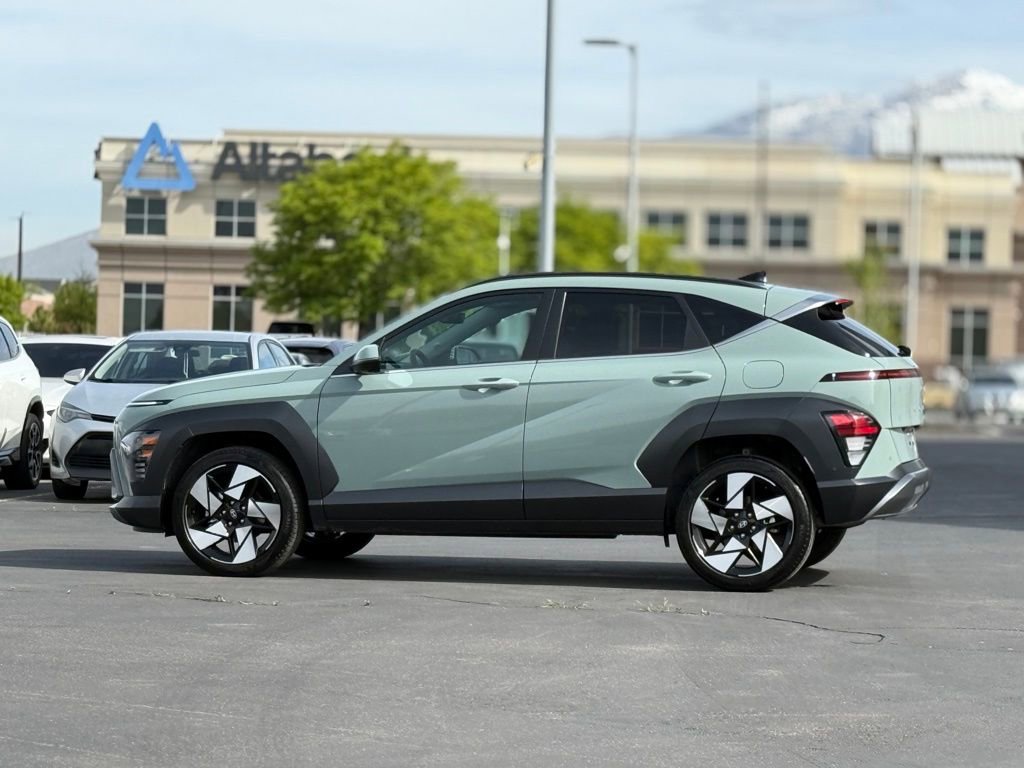 Used 2024 Hyundai Kona Limited AWD/4WD image 7