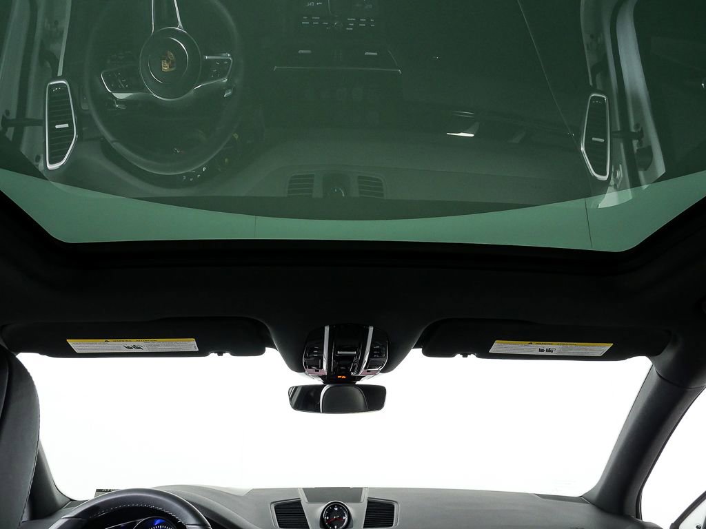 Certified 2023 Porsche Cayenne AWD/4WD image 20