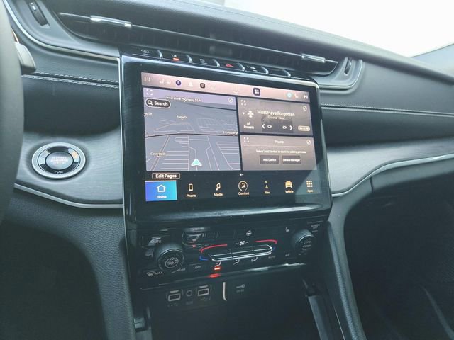 Used 2024 Jeep Grand Cherokee Limited w/ Black Appearance Package image 19