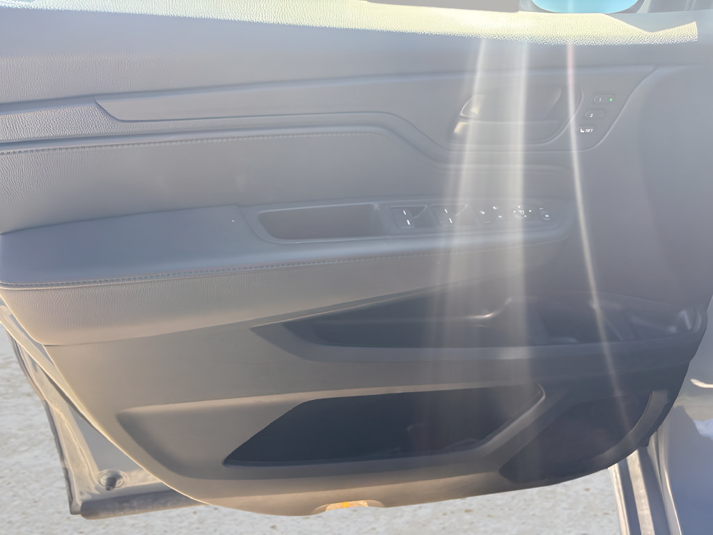 Used 2025 Honda Odyssey Sport-L image 11