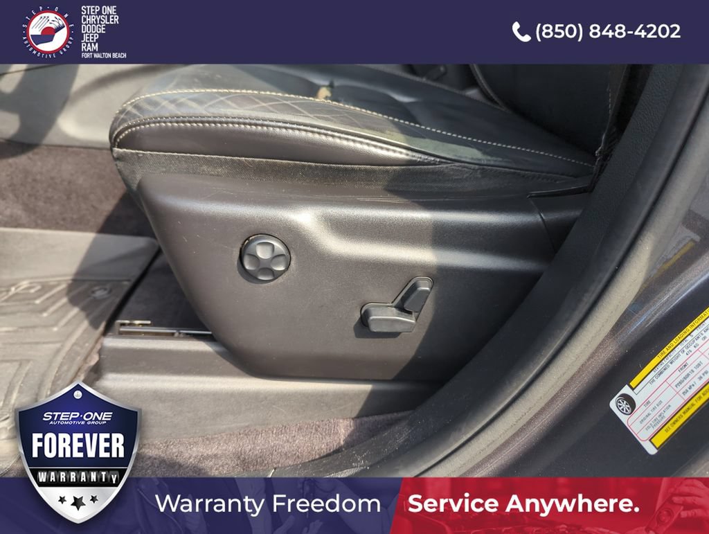 Used 2015 Jeep Grand Cherokee Limited RWD image 12