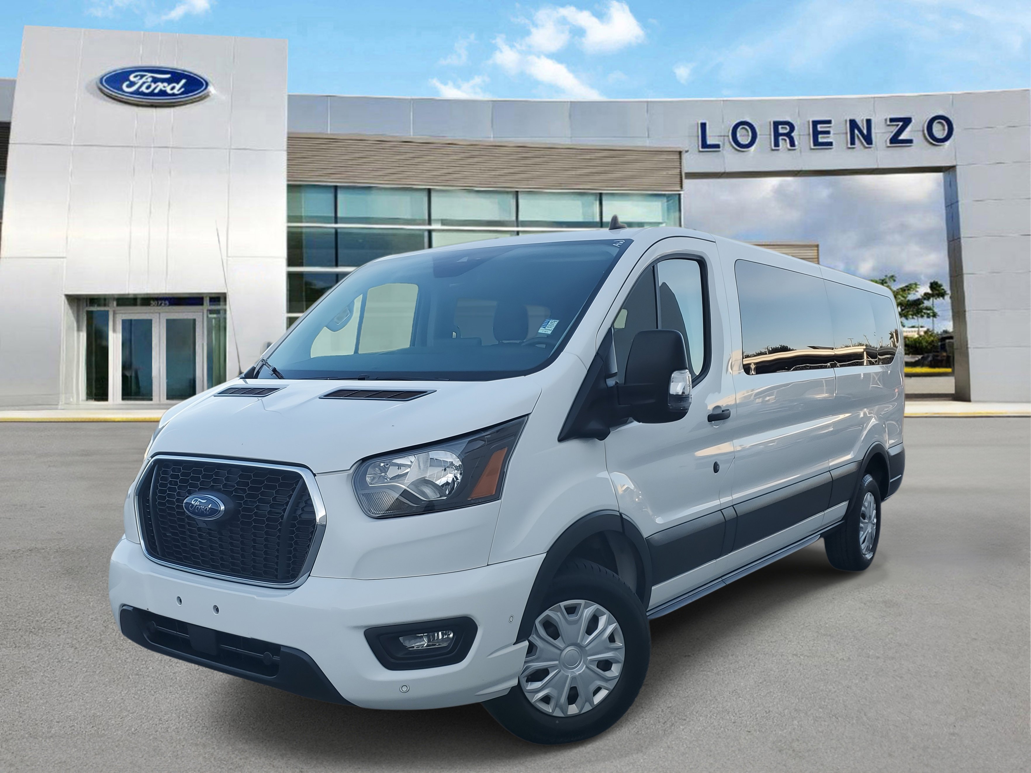 Used 2023 Ford Transit 350 XLT image 1