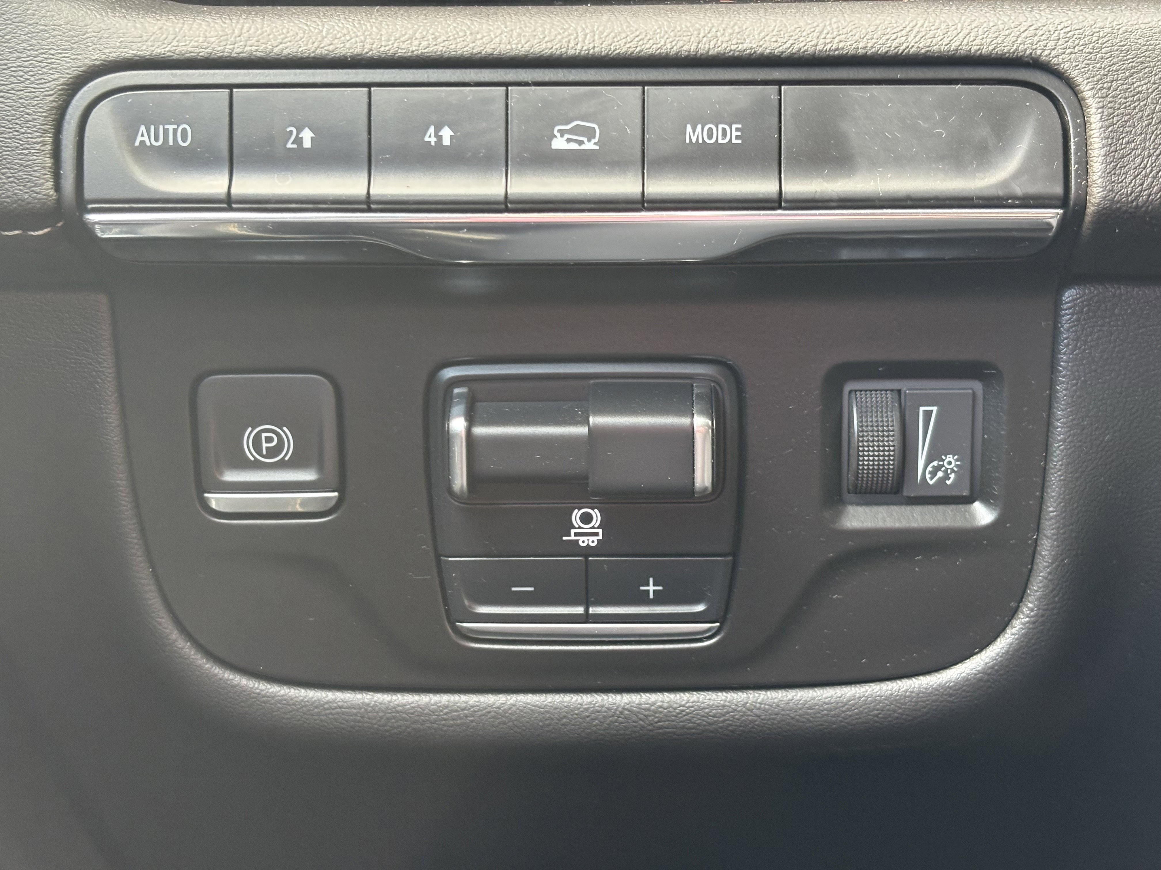 Certified 2023 Cadillac Escalade Premium Luxury w/ Performance Package image 30