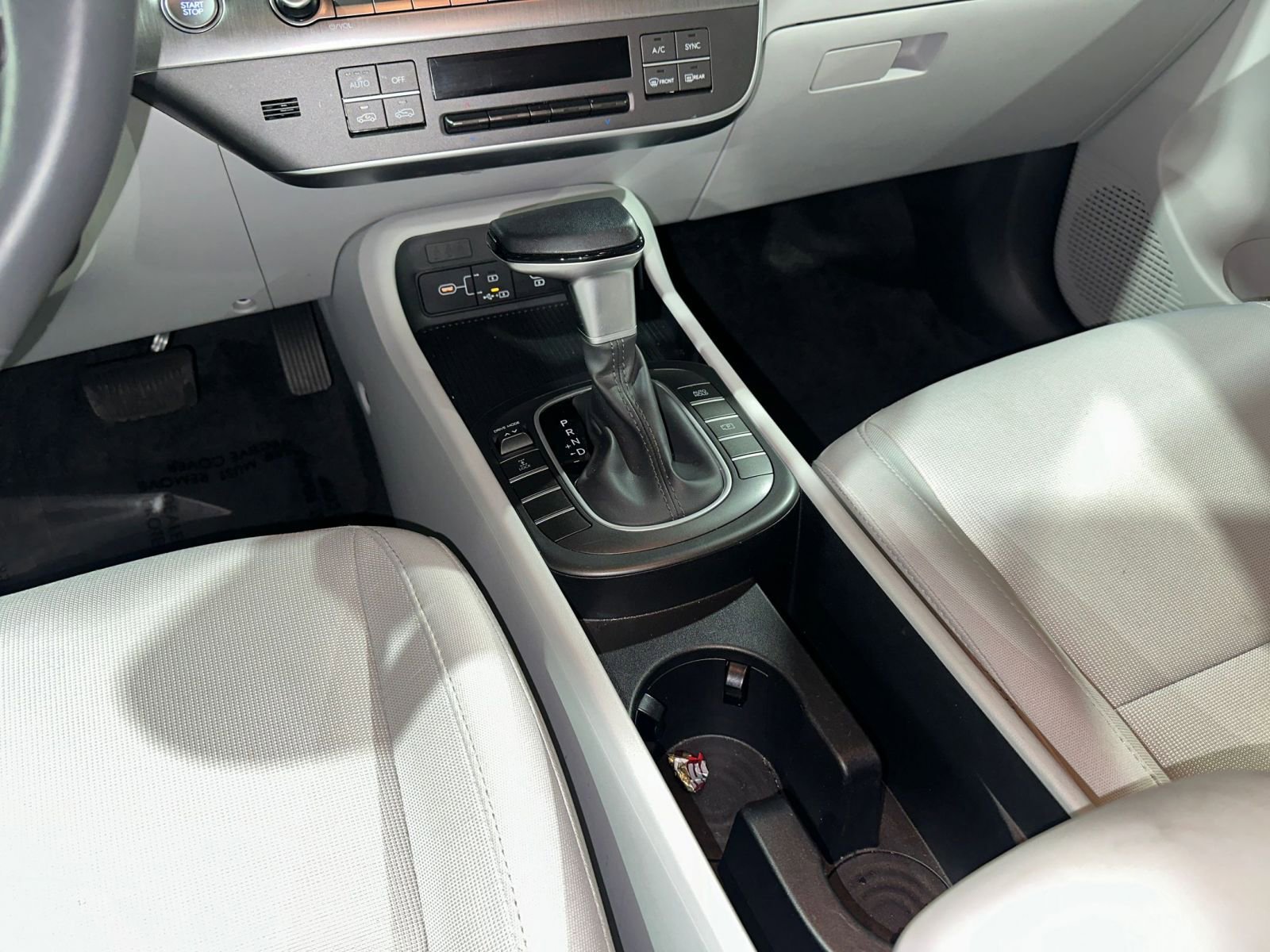 Used 2025 Hyundai Kona SEL image 41