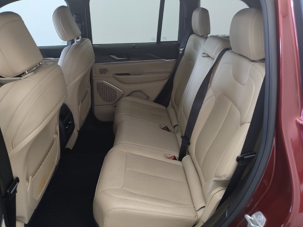 Used 2023 Jeep Grand Cherokee 4WD 4xe w/ Luxury Tech Group II image 18