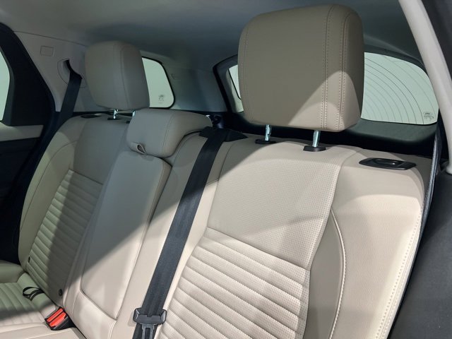 Used 2023 Land Rover Discovery Sport S image 41
