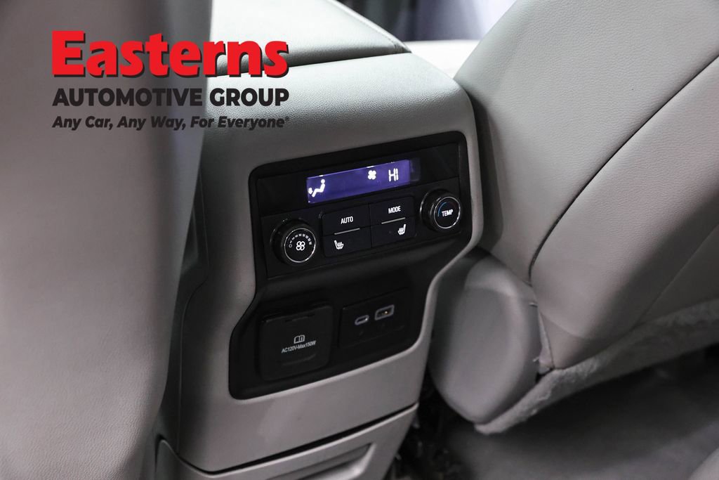 Used 2021 GMC Acadia SLT w/ Preferred Package image 25