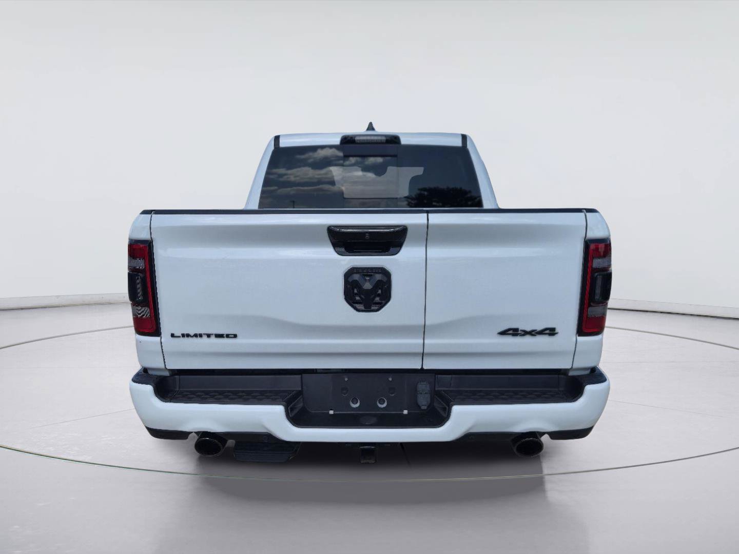 Used 2023 RAM 1500 Limited AWD/4WD image 4
