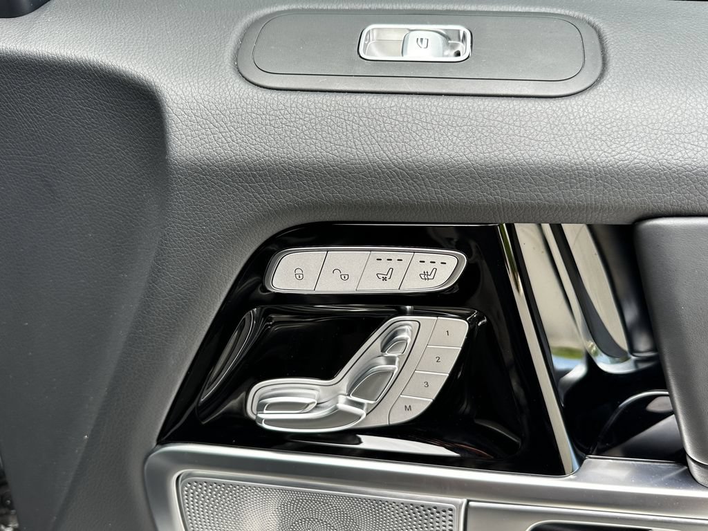 Certified 2025 Mercedes-Benz G 550 image 17