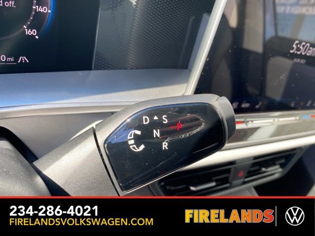 New 2025 Volkswagen Tiguan SE image 31