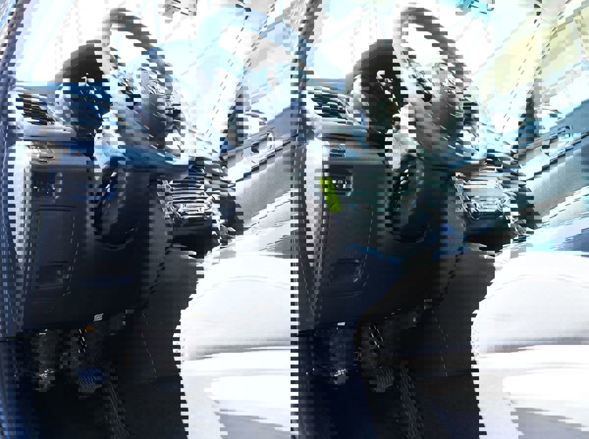 Used 2020 Kia Optima LX image 40