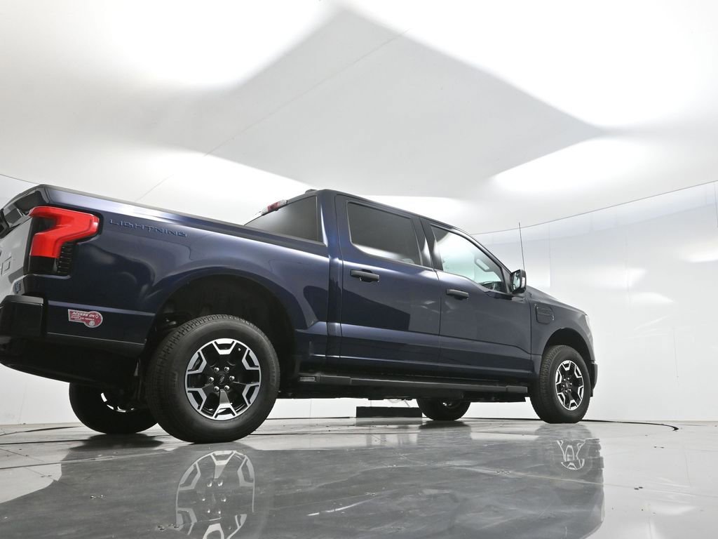 Used 2023 Ford F150 Lightning XLT AWD/4WD image 53