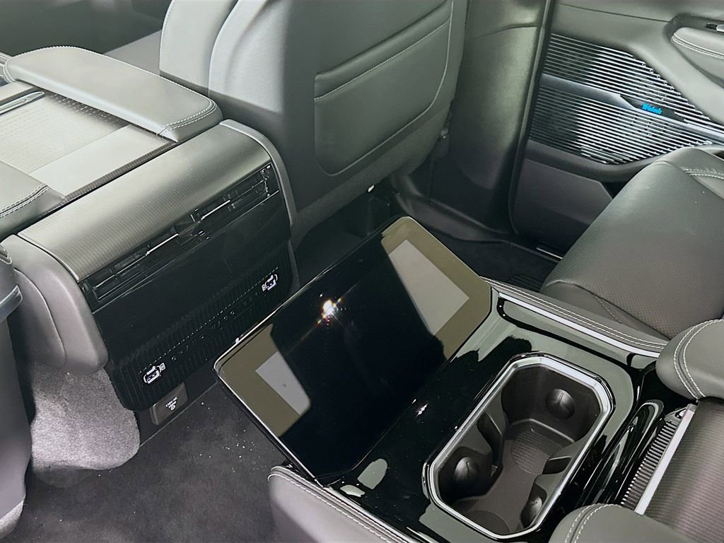 New 2025 Jeep Grand Wagoneer L Series II Obsidian w/ Quick Order Packagew 28T image 32