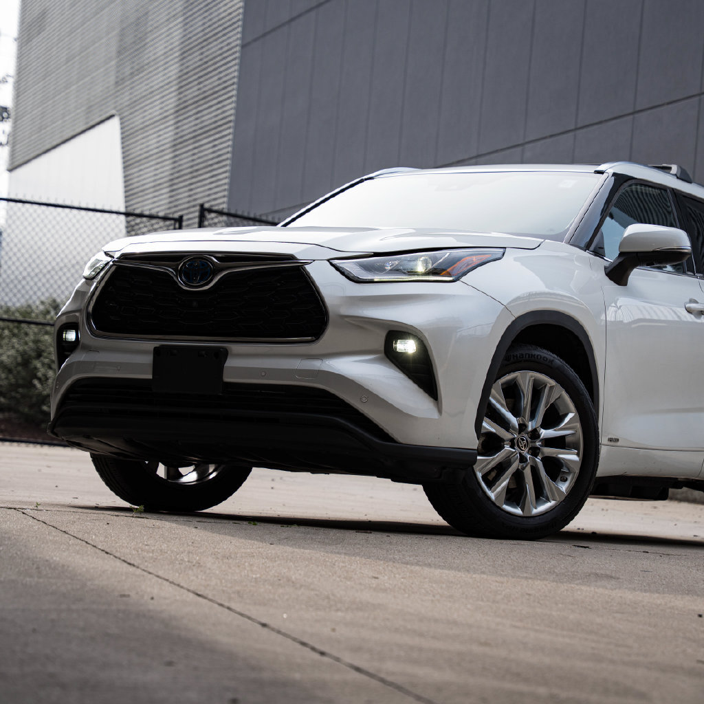 Used 2022 Toyota Highlander Limited AWD/4WD image 3