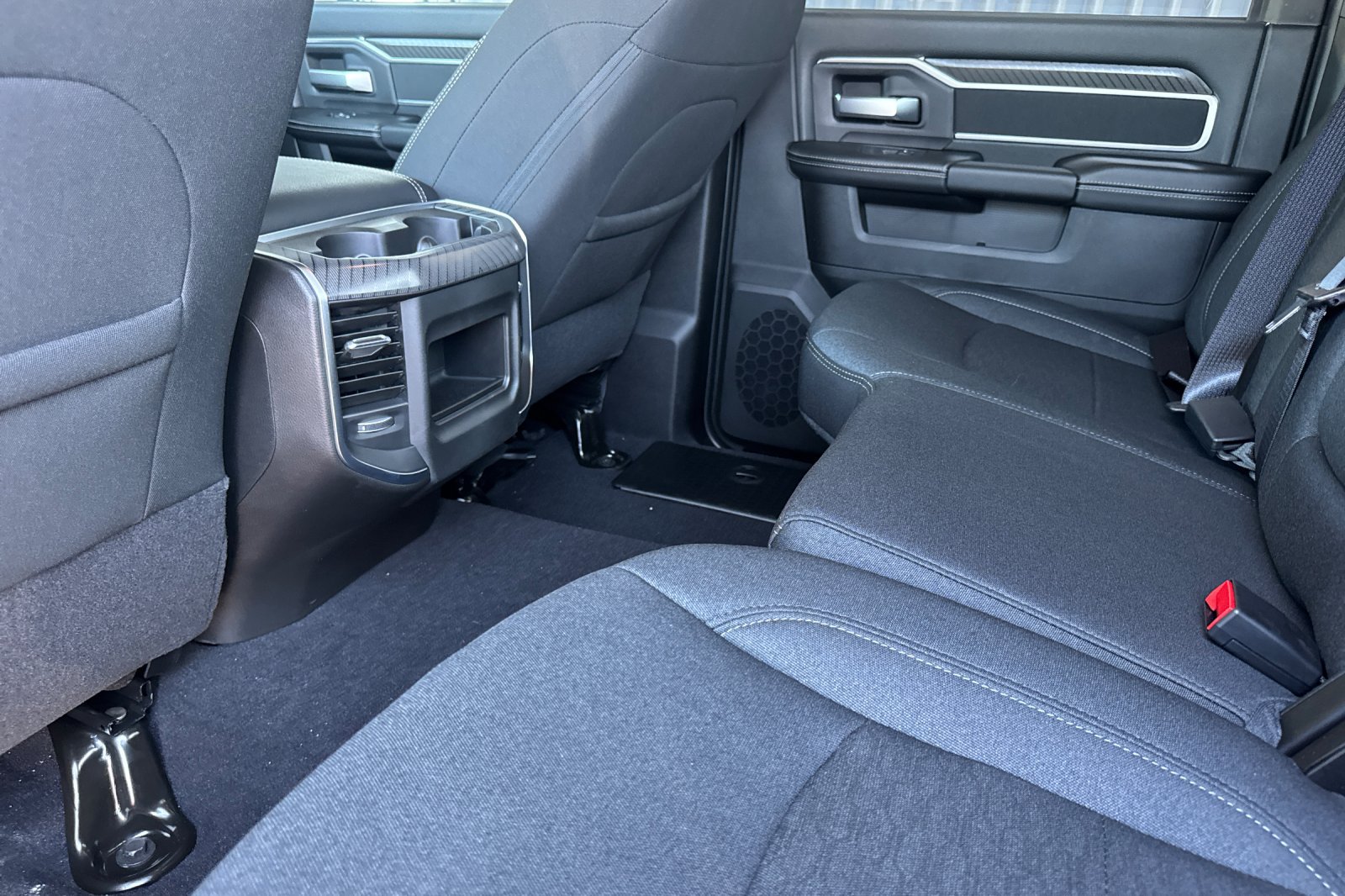 New 2026 RAM 3500 Big Horn AWD/4WD image 11