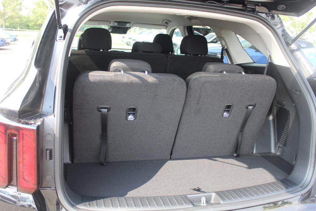 New 2026 Kia Sorento LX FWD image 10