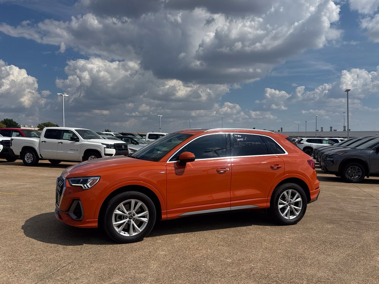 Used 2022 Audi Q3 2.0T Premium Plus w/ Premium Plus Package AWD/4WD image 9