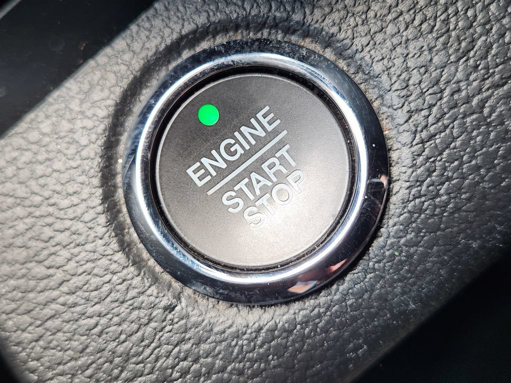 Used 2019 Ford Expedition Limited w/ Equipment Group 301A RWD image 19