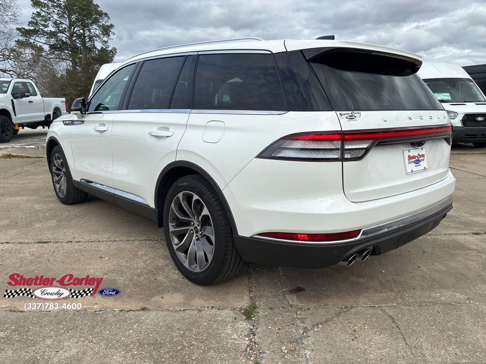 Used 2025 Lincoln Aviator 2WD image 14