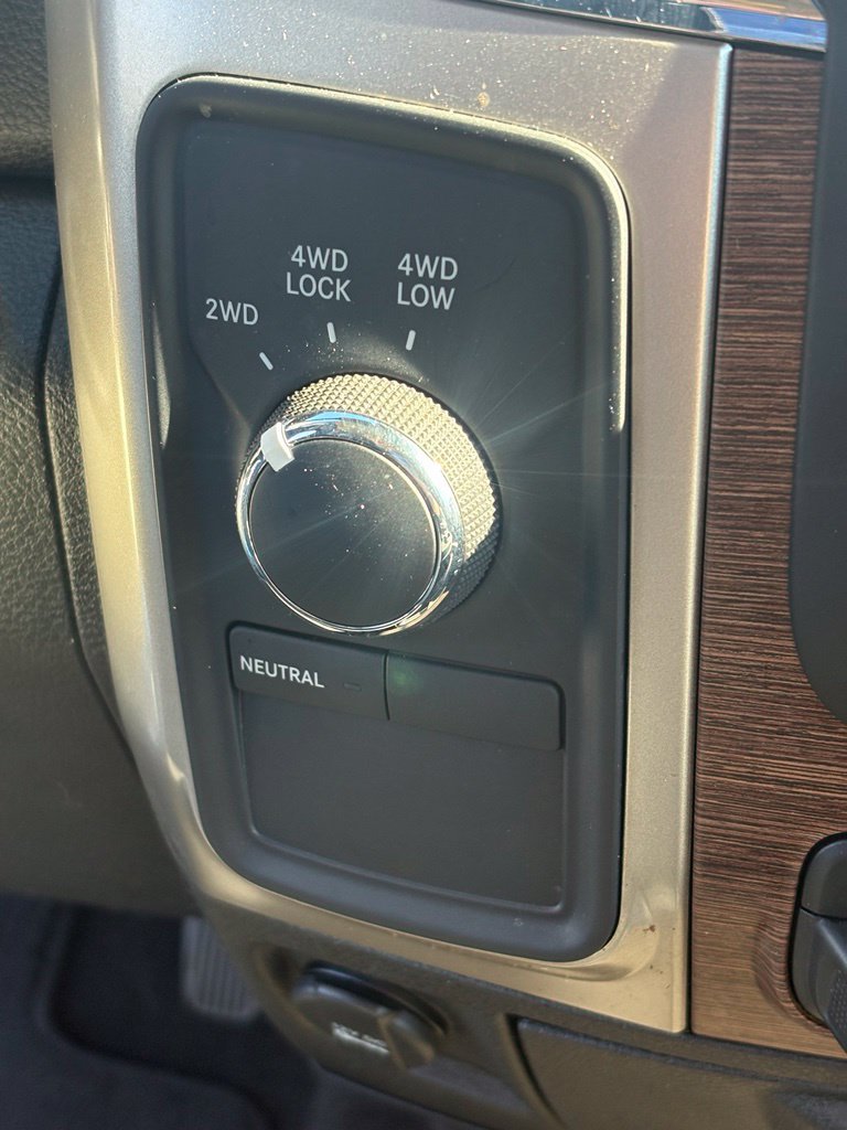 Used 2015 RAM 2500 Laramie AWD/4WD image 23