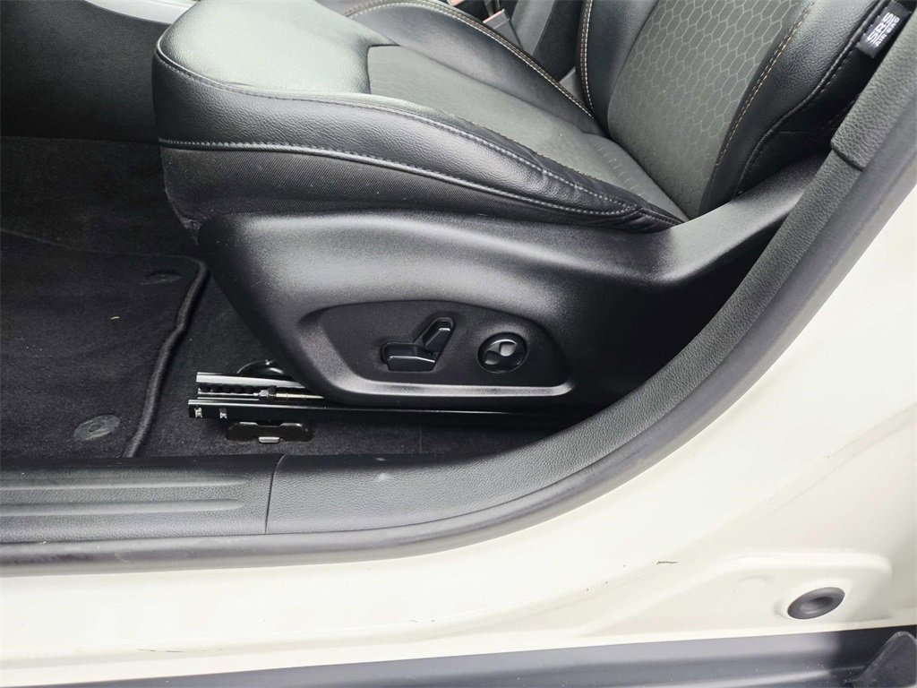 Used 2018 Jeep Compass Latitude w/ Popular Equipment Group image 33