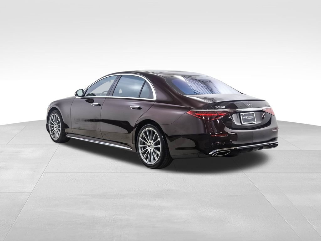 Used 2022 Mercedes-Benz S 580 4MATIC Sedan image 3