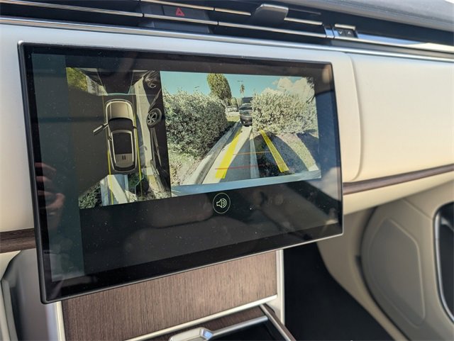 Used 2024 Land Rover Range Rover SE image 14