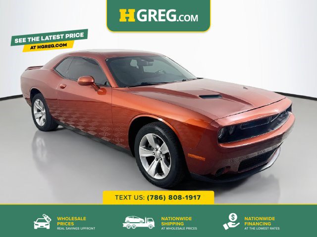Used 2021 Dodge Challenger SXT RWD image 1