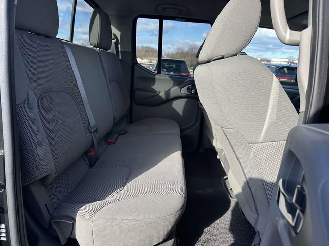Used 2019 Nissan Frontier SV image 11