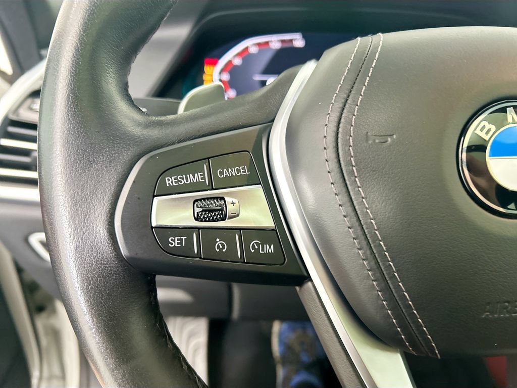 Used 2022 BMW X6 xDrive40i w/ Luxury Seating Package AWD/4WD image 11