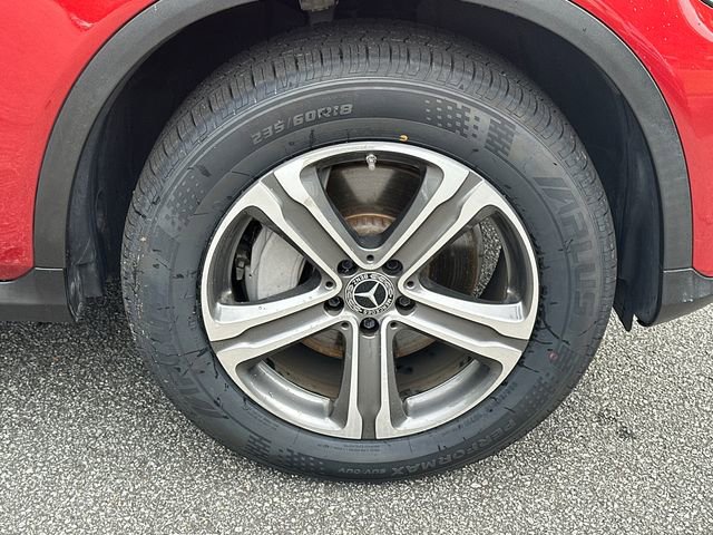 Used 2019 Mercedes-Benz GLC 300 w/ Parking Assistance Package image 12
