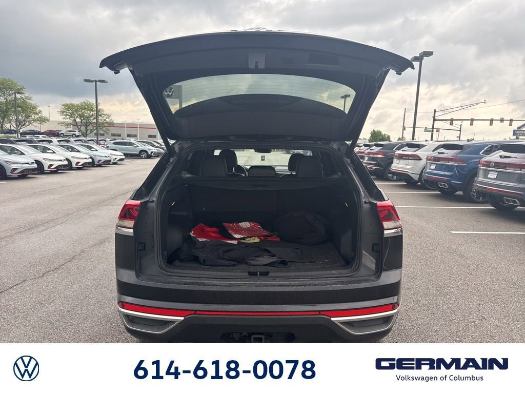 Used 2020 Volkswagen Atlas Cross Sport SEL Premium AWD/4WD image 17