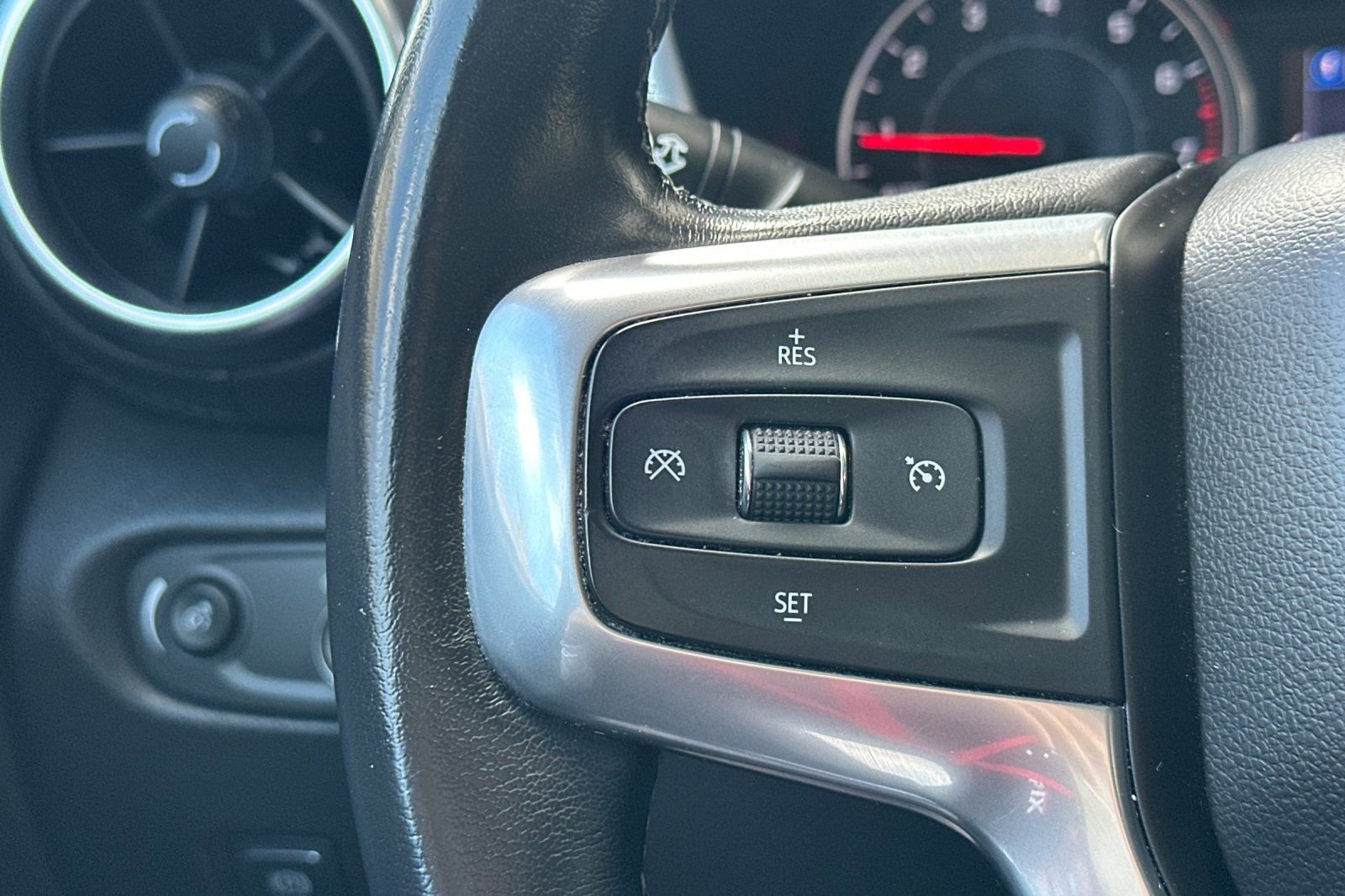 Certified 2020 Chevrolet Blazer LT FWD image 31