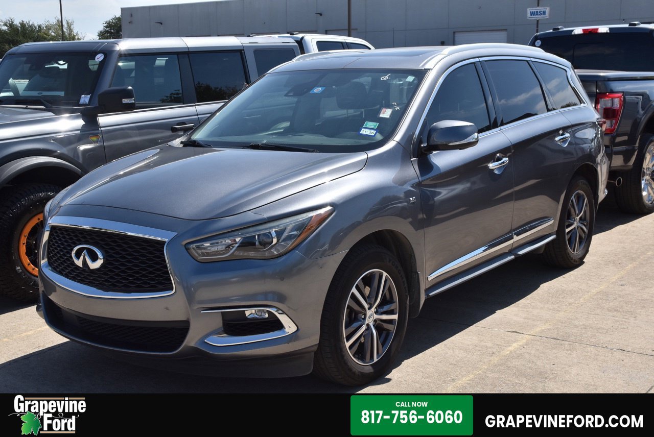 Used 2019 INFINITI QX60 Luxe w/ Essential Package